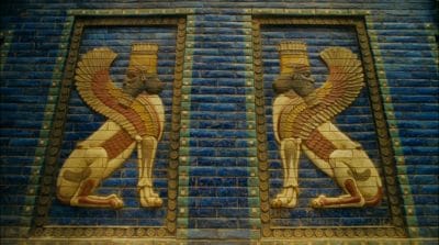 バビロンの美しく装飾された壁