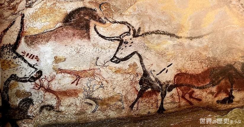 ヴェゼール渓谷の先史的景観と装飾洞窟群 ラスコー洞窟「牡牛の広間」壁画 ©世界の歴史まっぷ